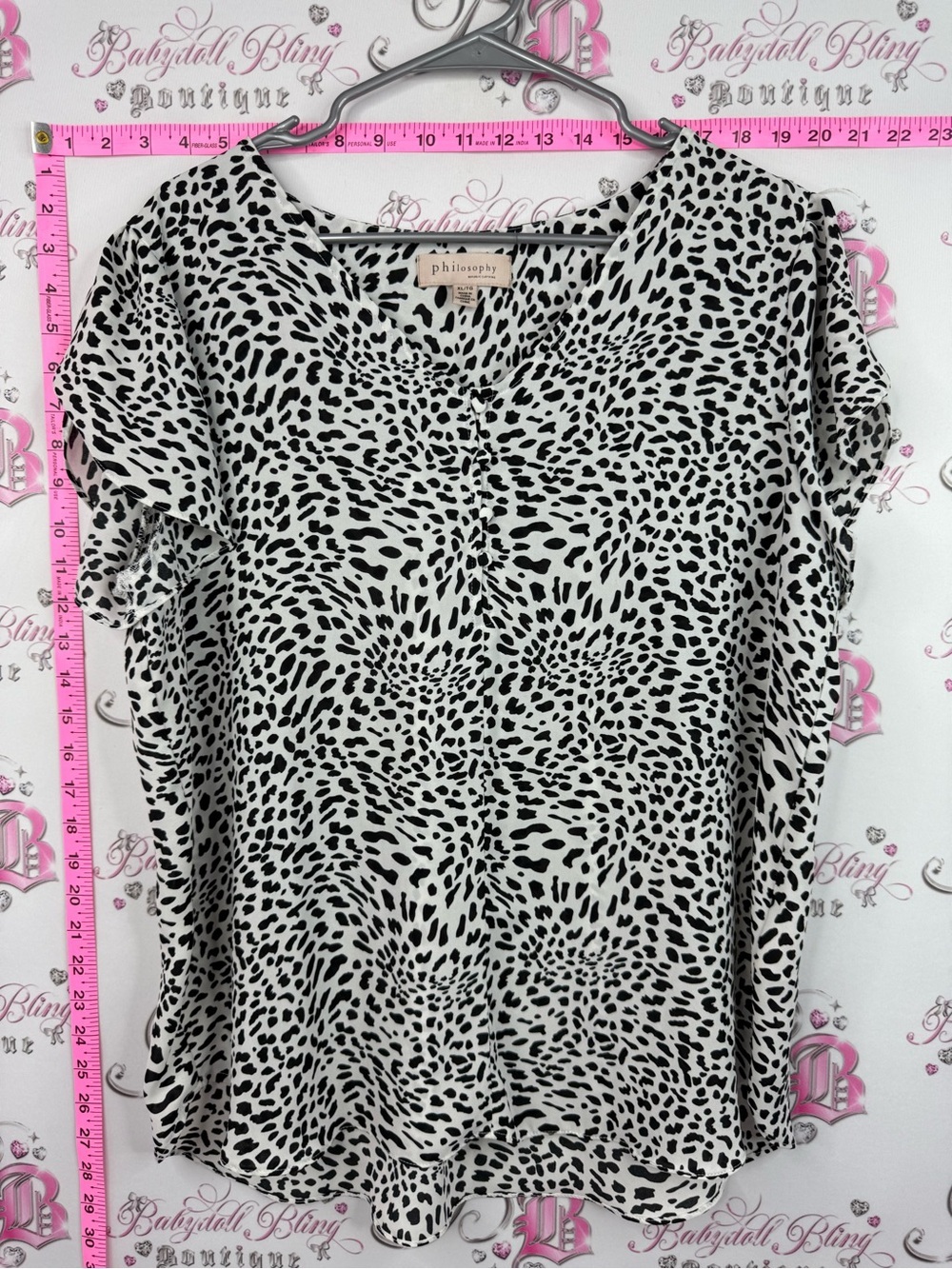 Philosophy tshirt Black and White Dotted Animal Print Short Sleeve Blouse